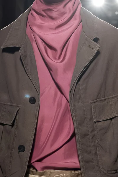 Look 28